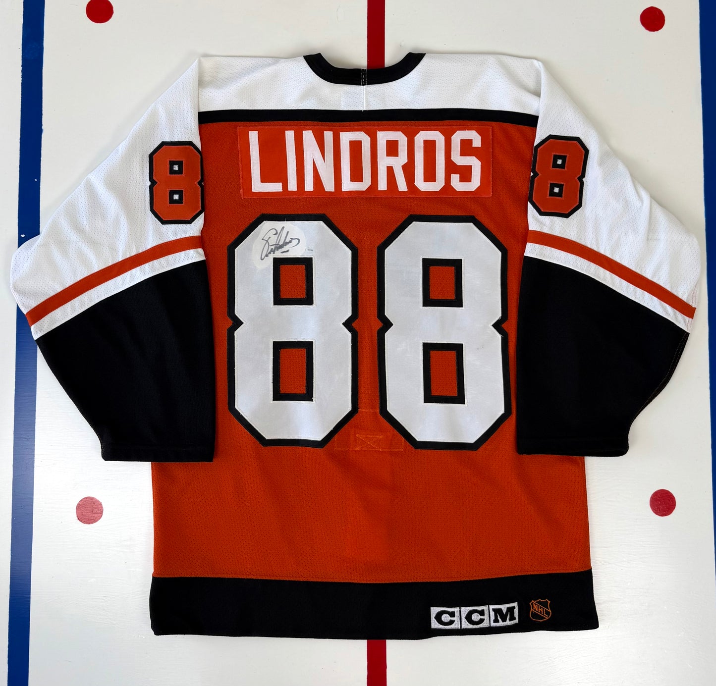 Philadelphia Flyers Eric Lindros 1994-1996 Signed NHL Hockey Jersey (44/Medium)