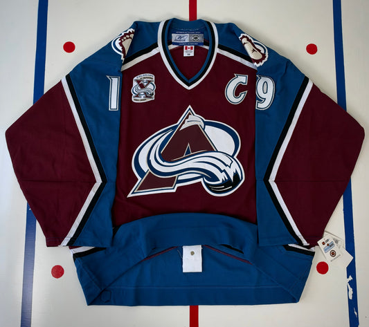 Colorado Avalanche Joe Sakic 2005-2006 Signed NHL Hockey Jersey (56/XXL)