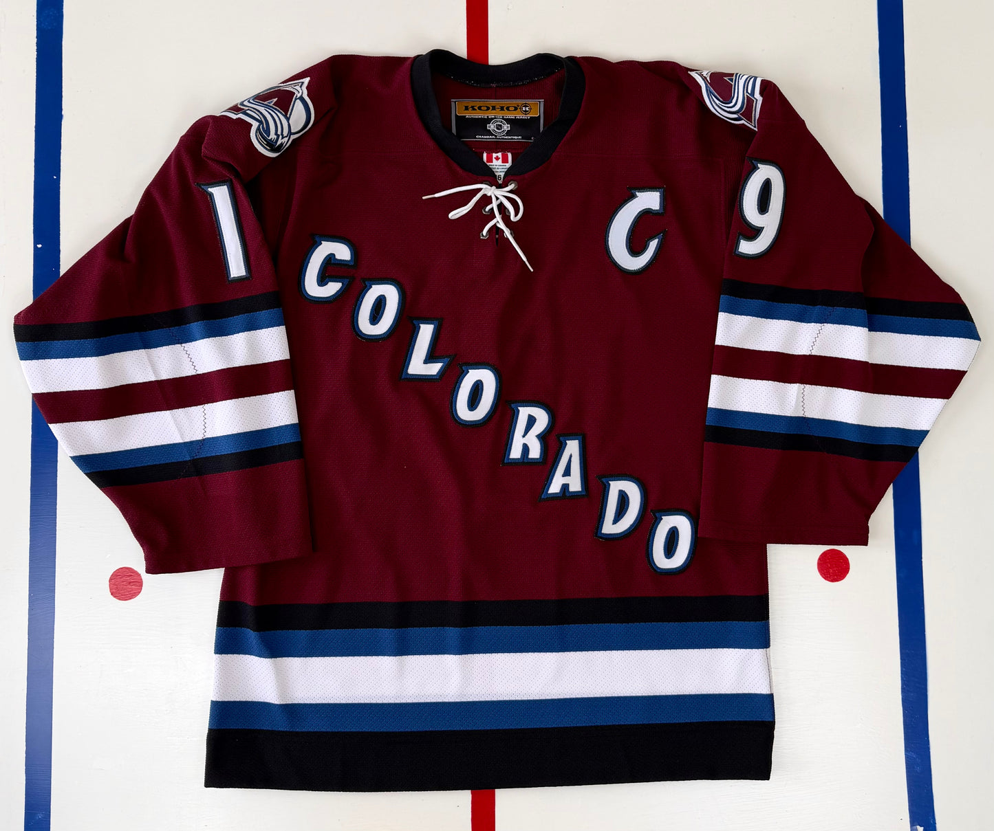 Colorado Avalanche 2001-2004 Joe Sakic Third NHL Hockey Jersey (46/Medium)