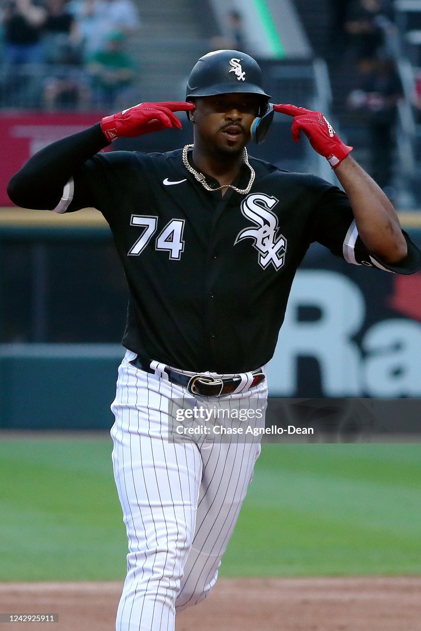 Chicago White Sox Eloy Jiménez 2022 Game Used Signed Batting Glove