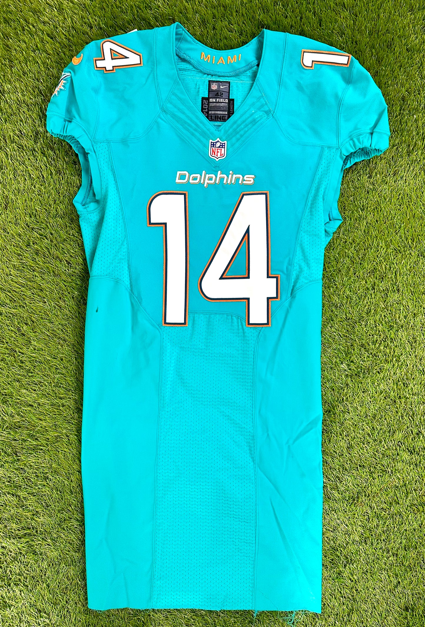 Miami Dolphins Jarvis Landry 2014 Team Issued NFL Football Jersey (42/Large)