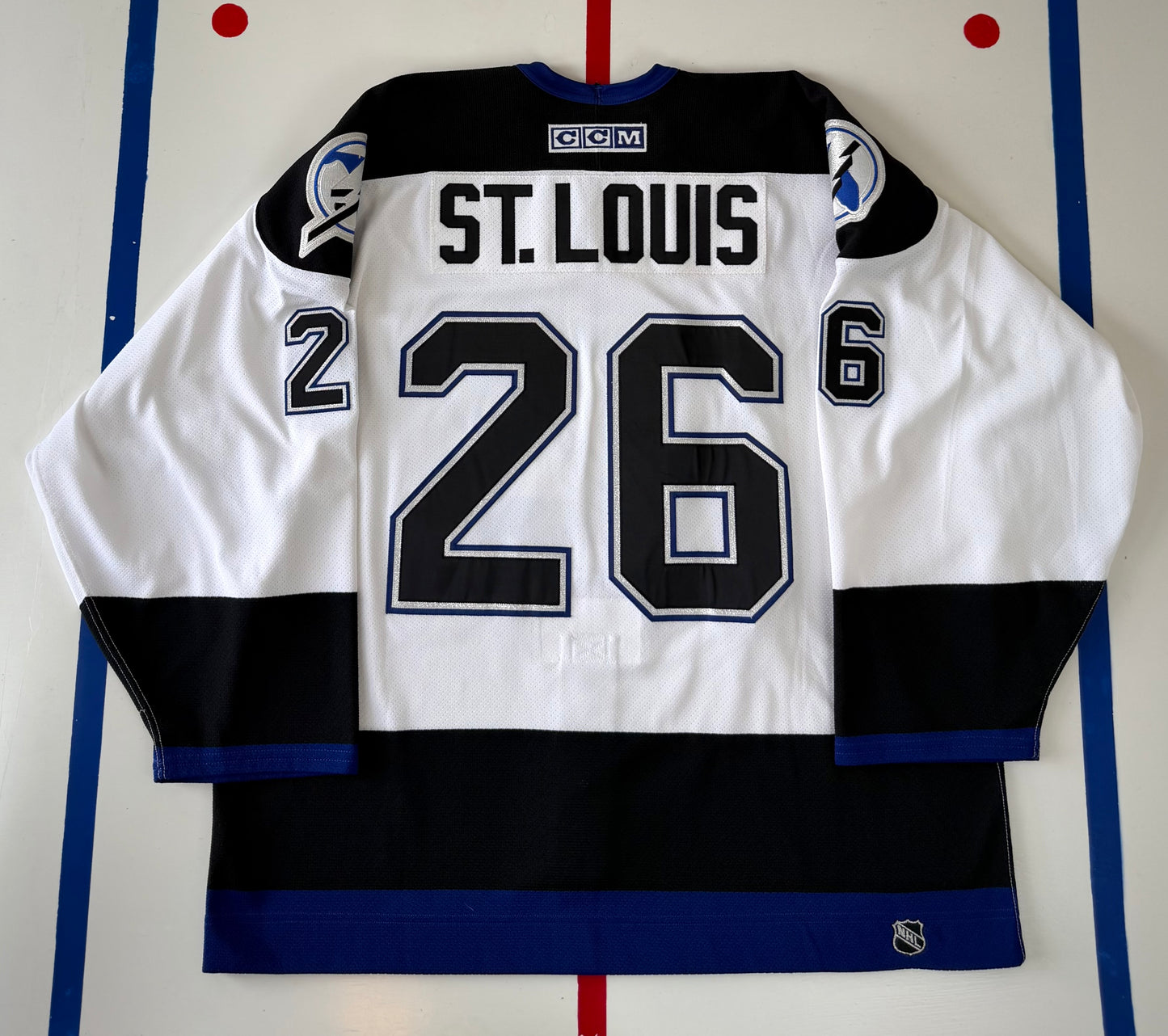 Tampa Bay Lightning Martin St. Louis 2004 Stanley Cup Finals NHL Hockey Jersey (56/XXL)