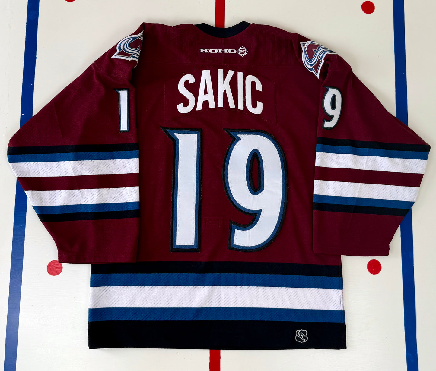 Colorado Avalanche 2001-2004 Joe Sakic Third NHL Hockey Jersey (46/Medium)