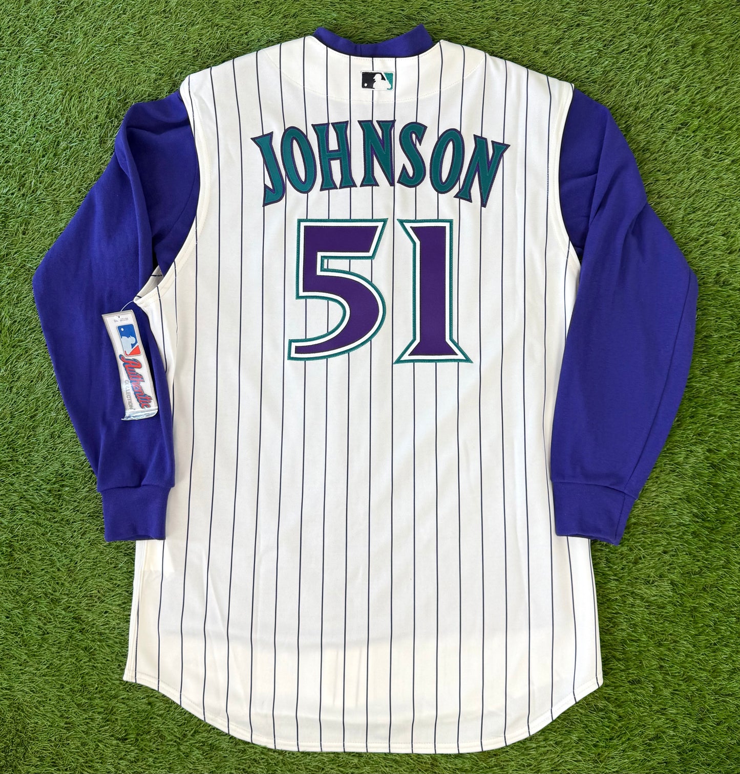 Arizona Diamondbacks 2003-2004 Randy Johnson’s Vest Jersey and Undershirt (48/XL)