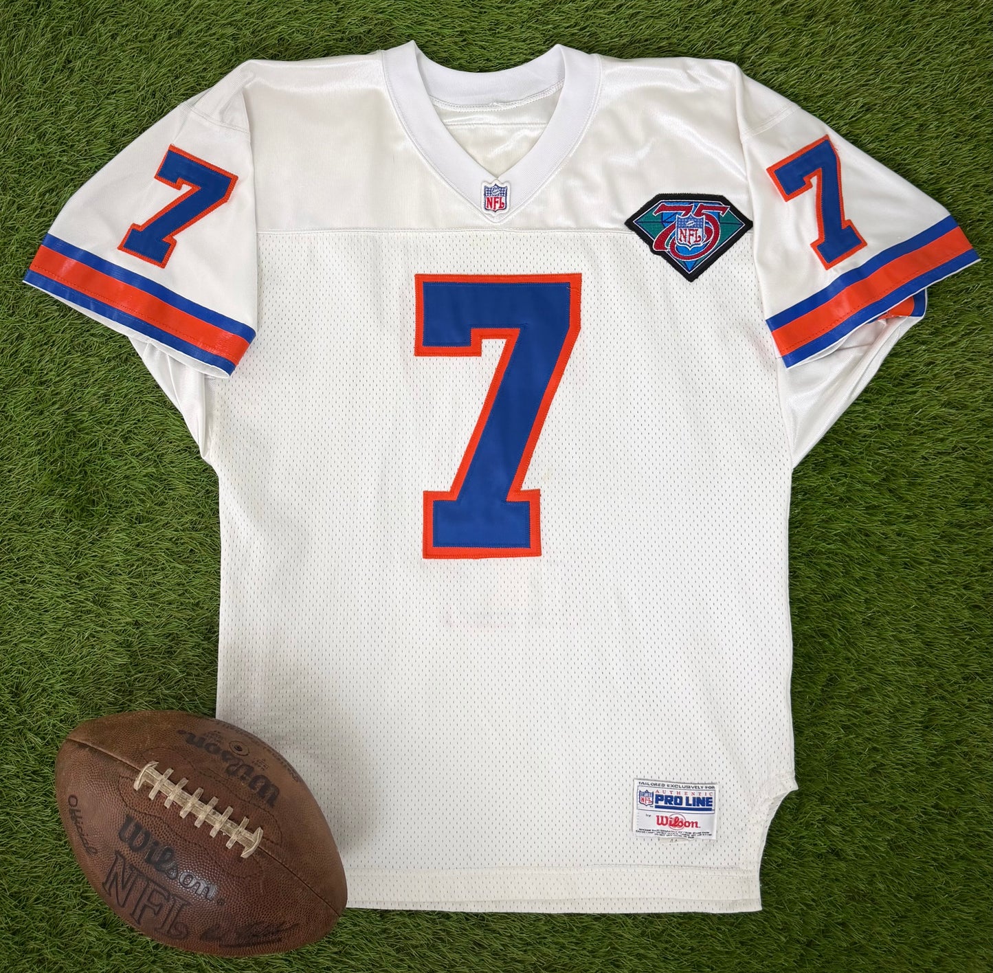 Denver Broncos John Elway 1994 NFL Football Jersey (44/Large)