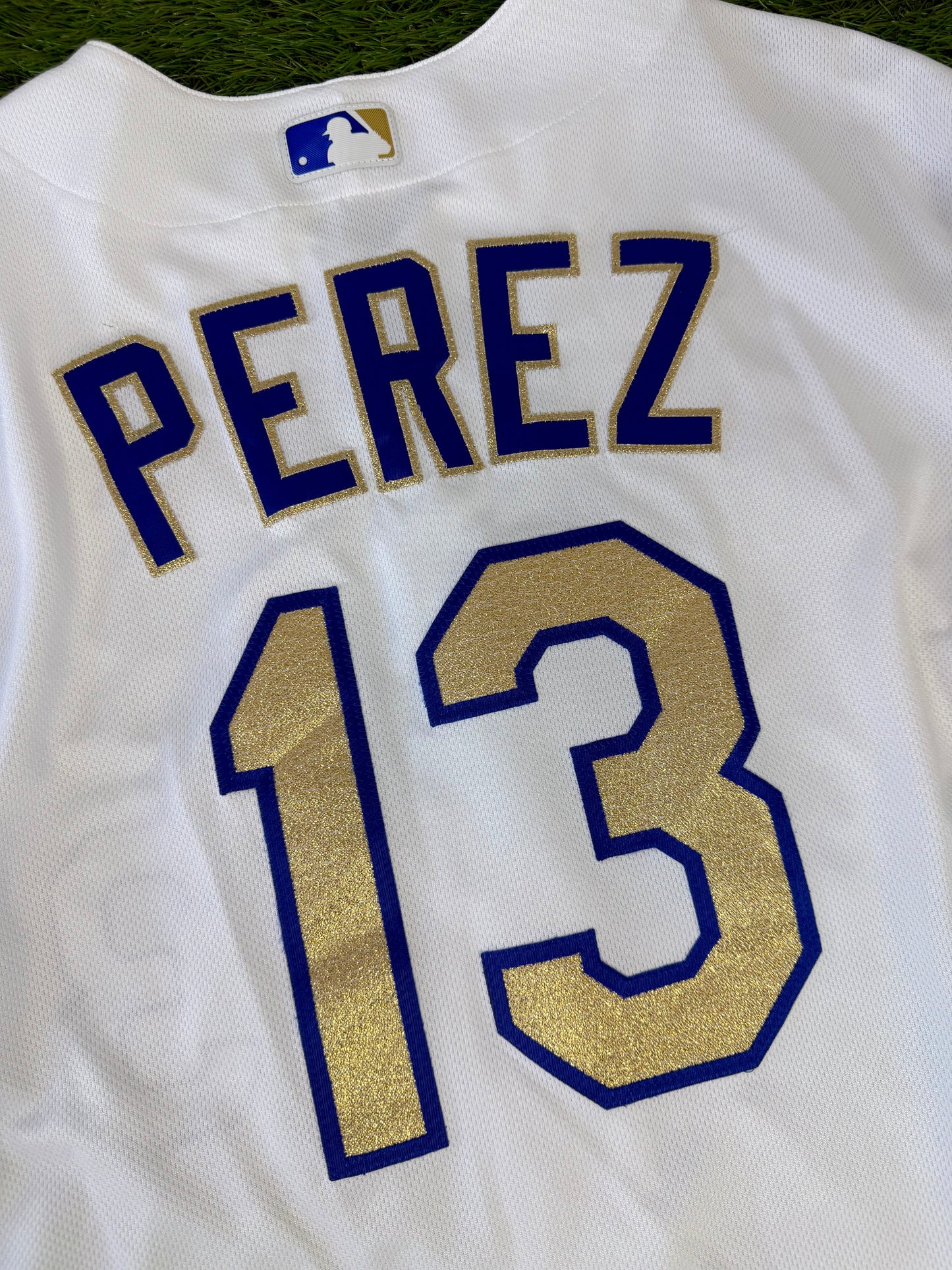 Kansas City Royals 2020 Salvador Perez Gold Trimmed Alternate MLB Baseball Jersey (48/XL)