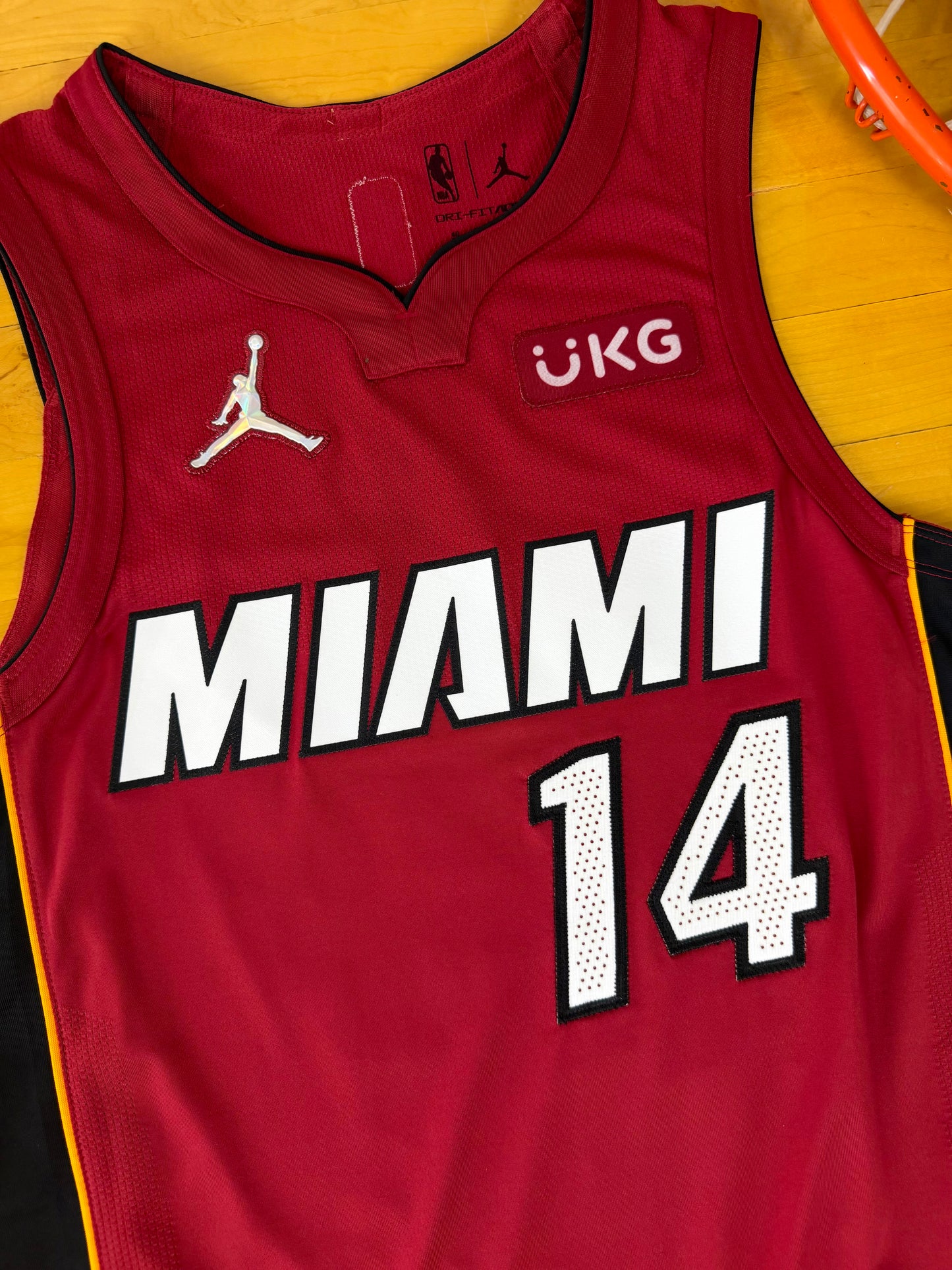 Miami Heat Tyler Herro 2021-2022 Alternate NBA Basketball Jersey (40/Small)