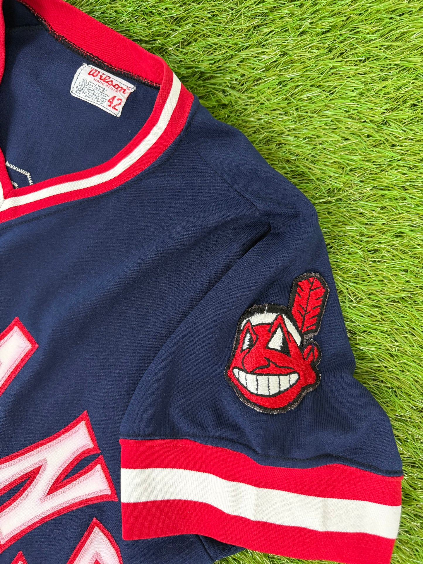 Cleveland Indians 1975-1978 MLB Baseball Jersey (42/Large)