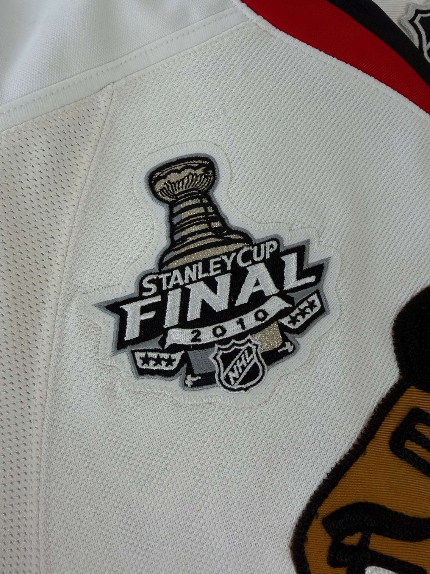 Chicago Blackhawks Jonathan Toews 2010 Stanley Cup Finals NHL Hockey Jersey (54/XL)