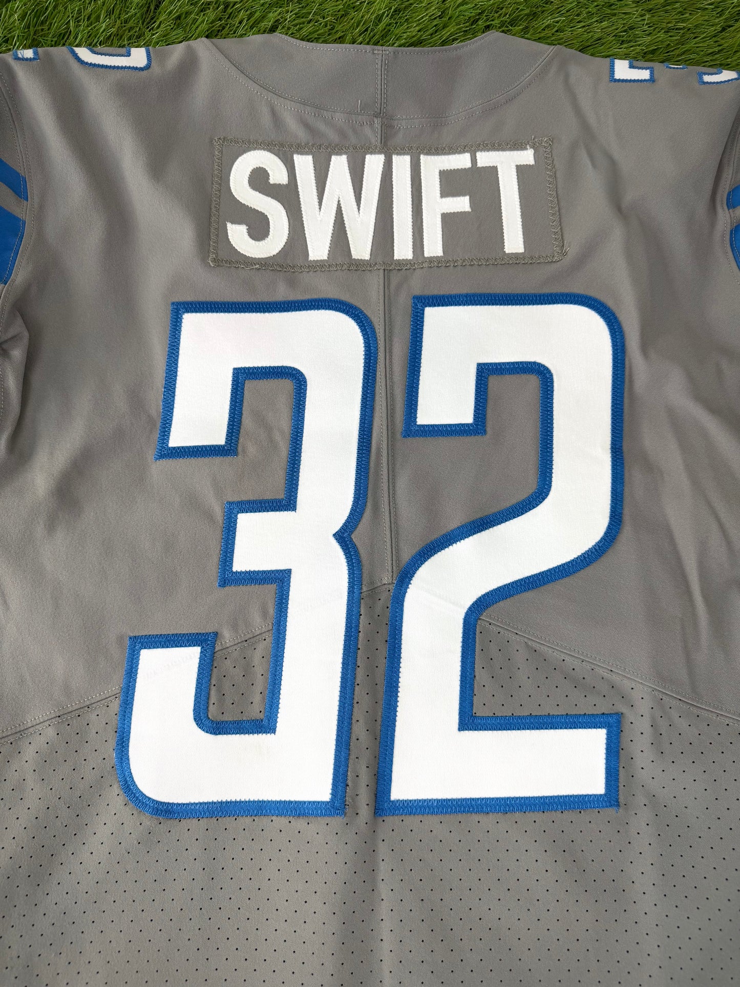 Detroit Lions D’Andre Swift 2021 Game Issued Gray Alternate NFL Football Jersey (40/Medium)