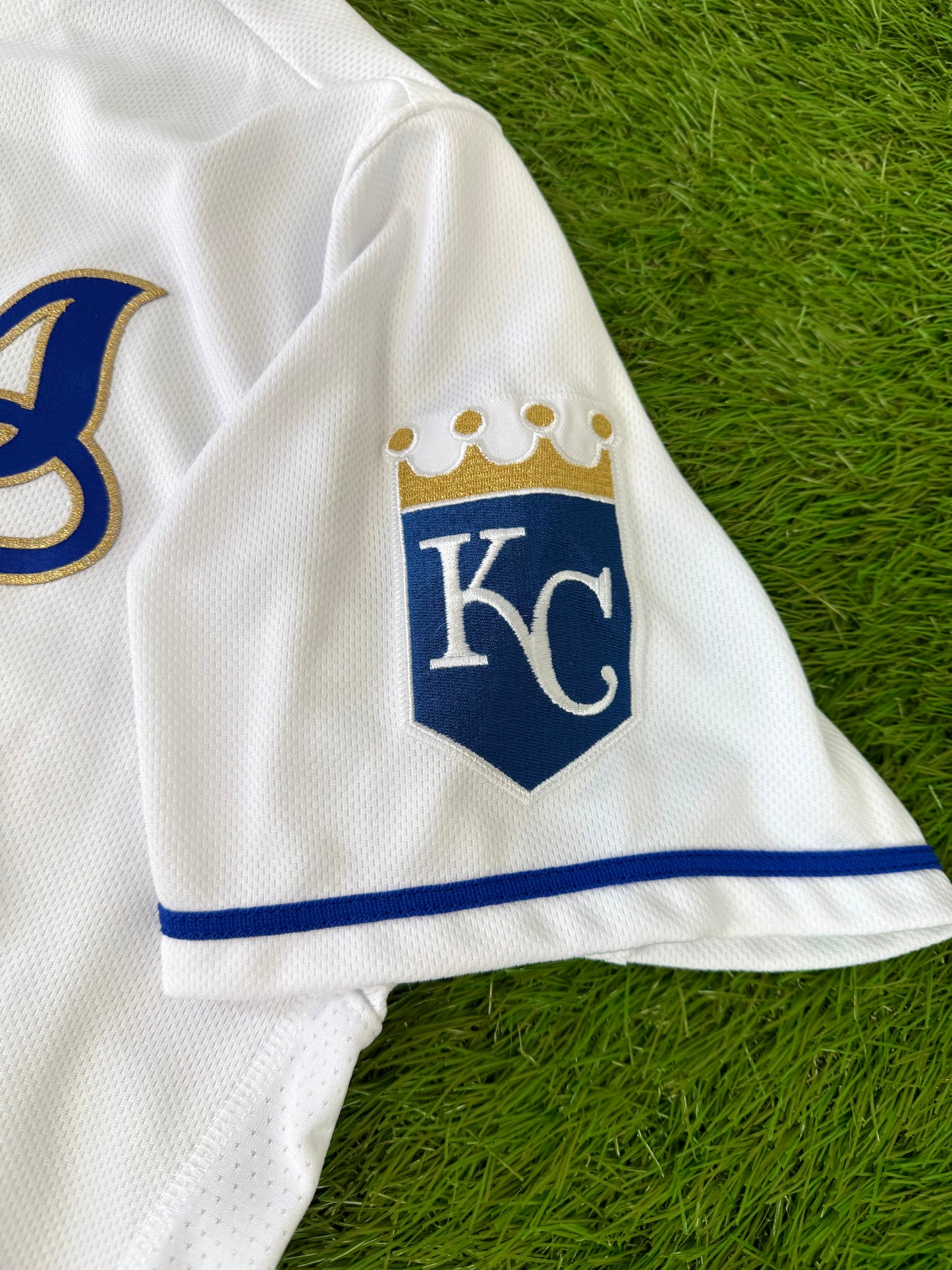 Kansas City Royals 2020 Salvador Perez Gold Trimmed Alternate MLB Baseball Jersey (48/XL)