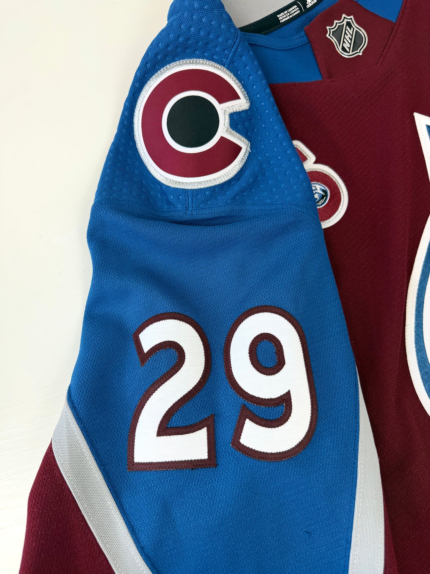 Colorado Avalanche Nathan MacKinnon 2020-2021 NHL Hockey Jersey (56/XXL)