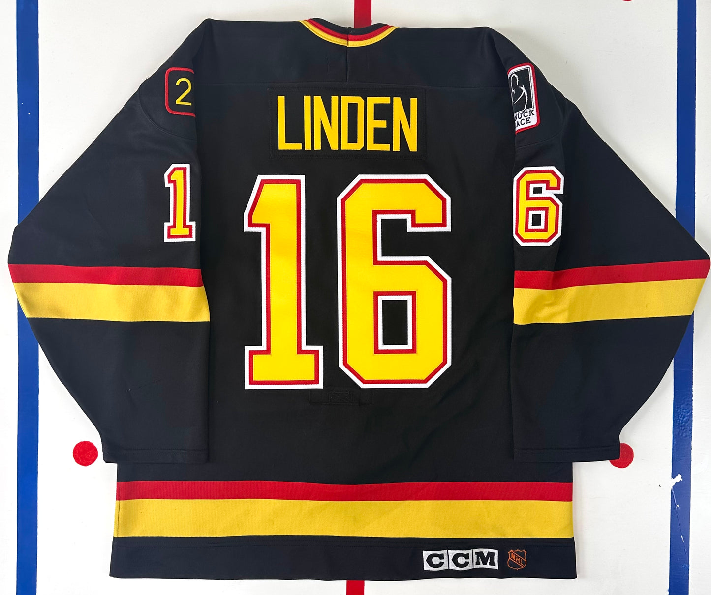 Vancouver Canucks Trevor Linden 1994 Stanley Cup Finals NHL Hockey Jersey (52/XL)