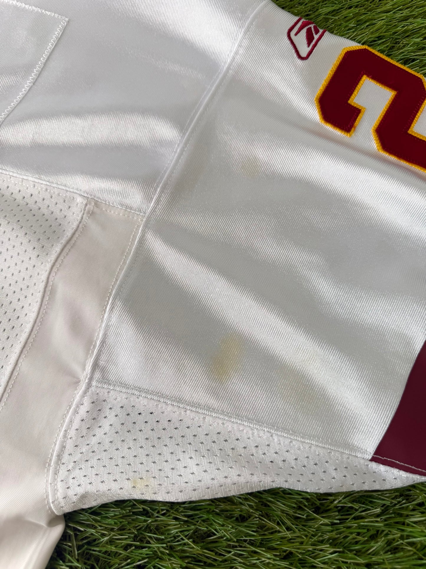 Washington Redskins Sean Taylor 2006 NFL Football Jerseys (52/XL)