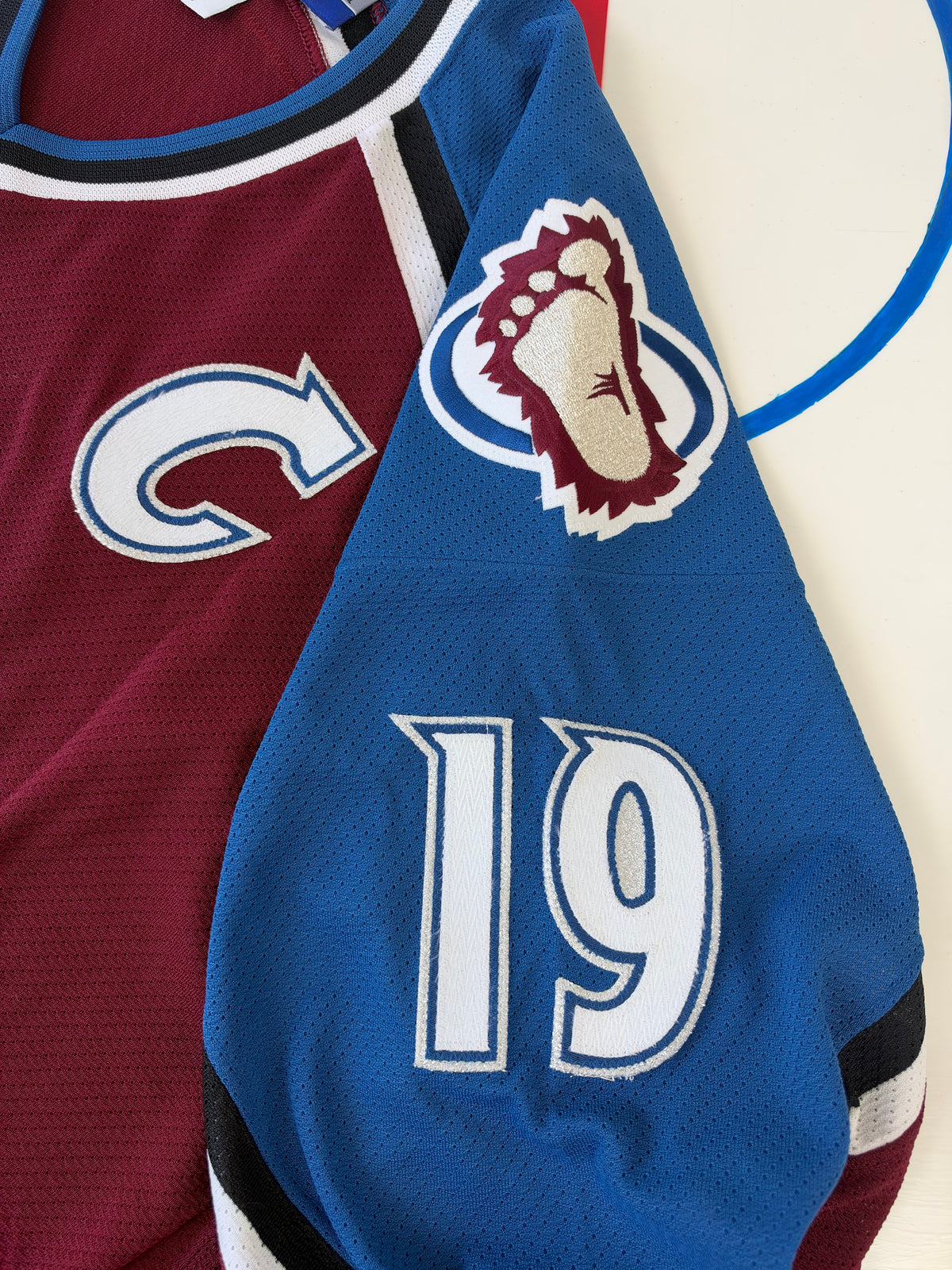 Colorado Avalanche Joe Sakic 2005-2006 Signed NHL Hockey Jersey (56/XXL)