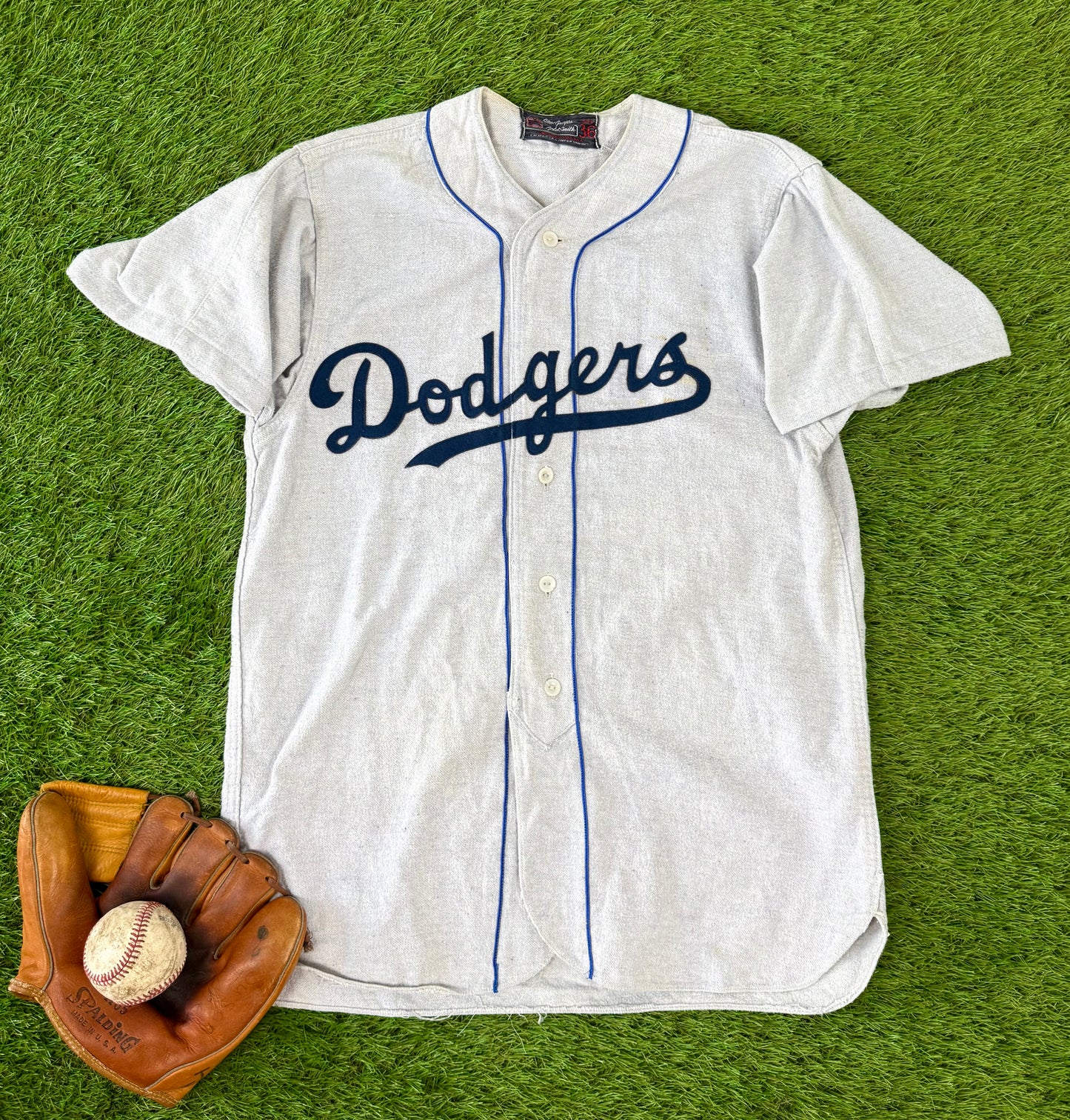 Brooklyn Dodgers 1948 Jackie Robinson MLB Baseball Jersey (36/Medium)