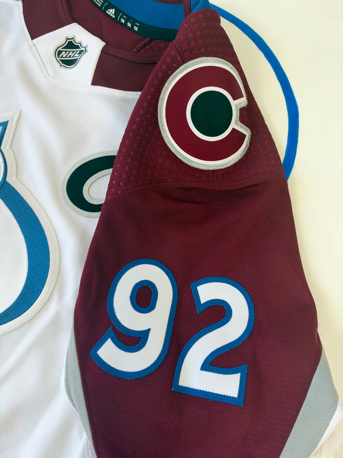 Colorado Avalanche Gabriel Landeskog 2018-2020 NHL Hockey Jersey (56/XXL)