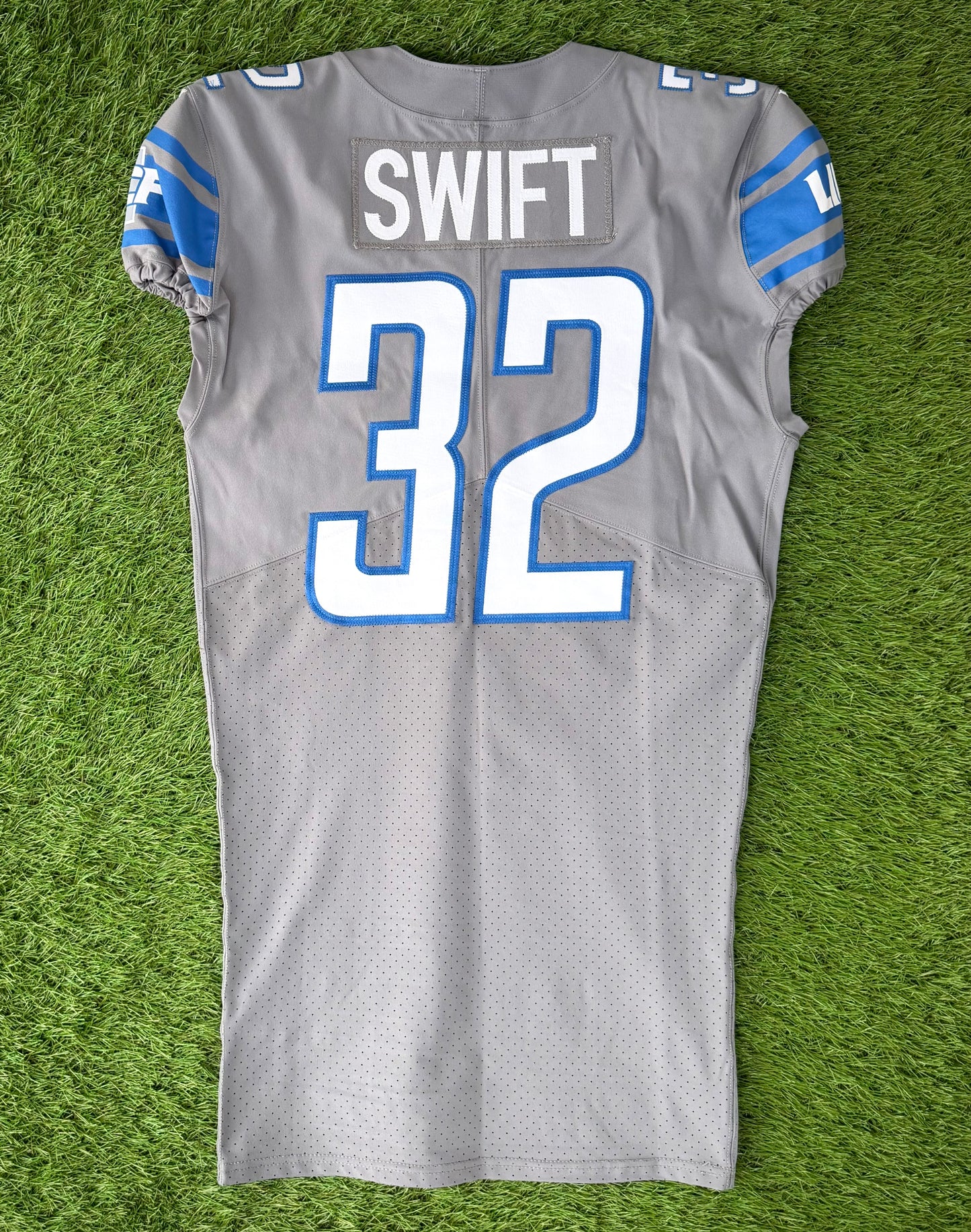 Detroit Lions D’Andre Swift 2021 Game Issued Gray Alternate NFL Football Jersey (40/Medium)