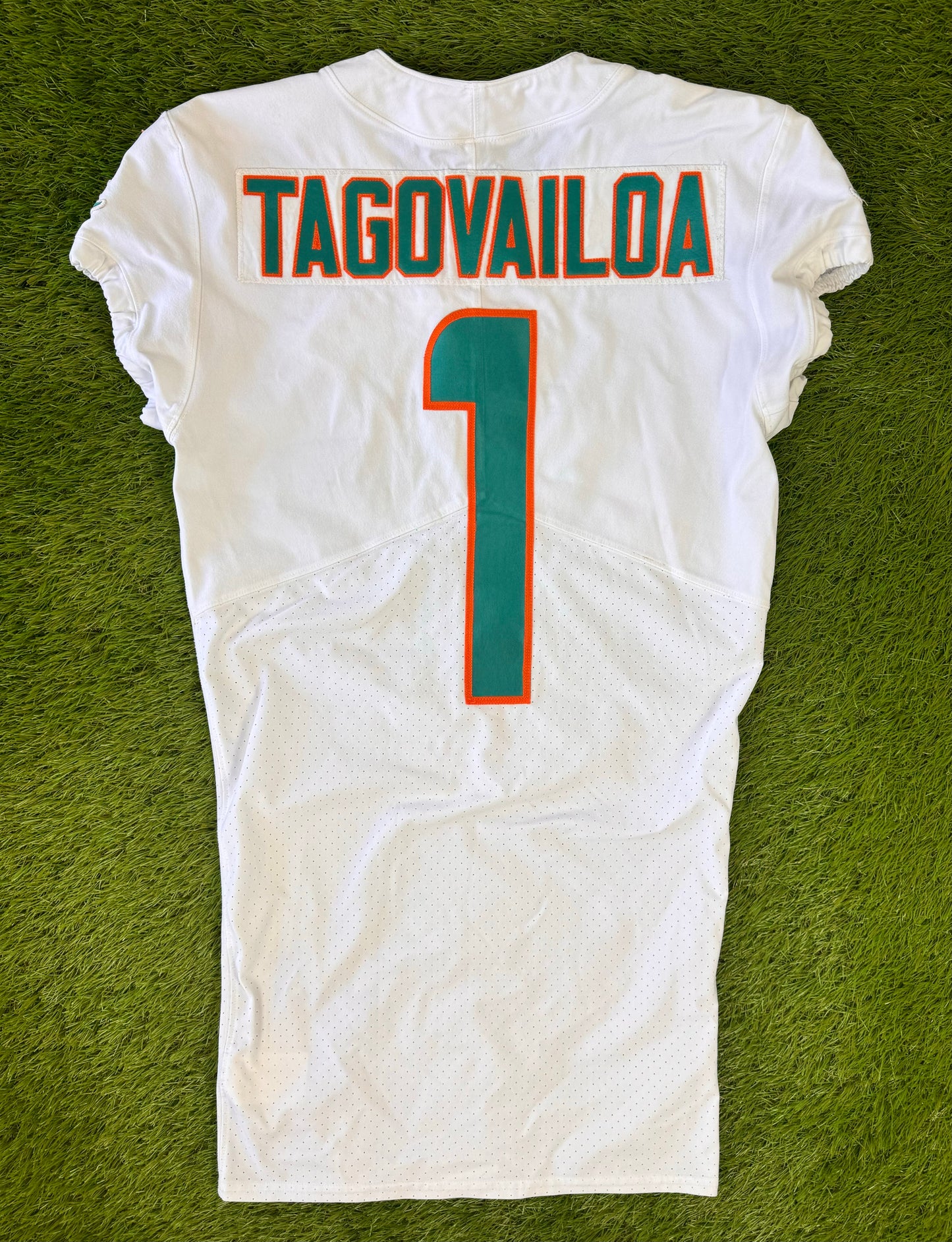 Miami Dolphins Tua Tagovailoa 2020 NFL Football Jersey (42/Medium)