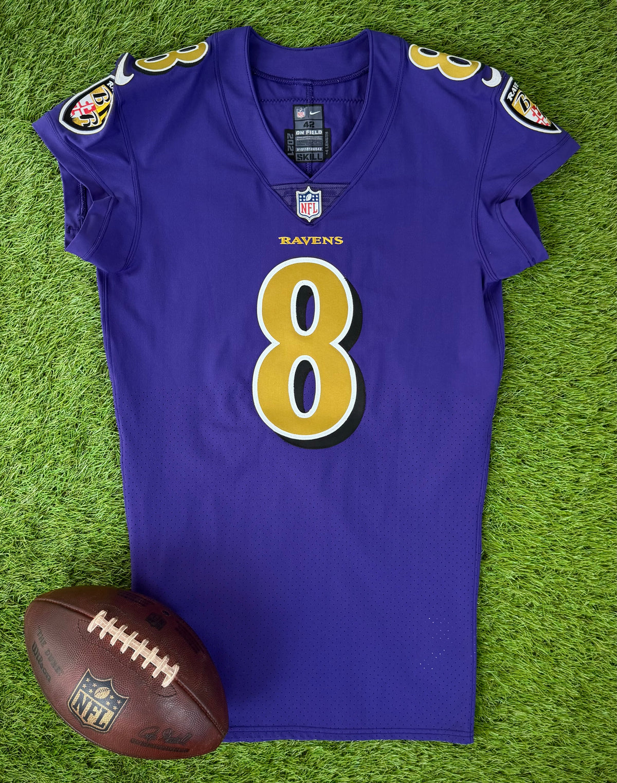 Baltimore Ravens Lamar Jackson 2021 Alternate NFL Football Jersey (42/Medium)