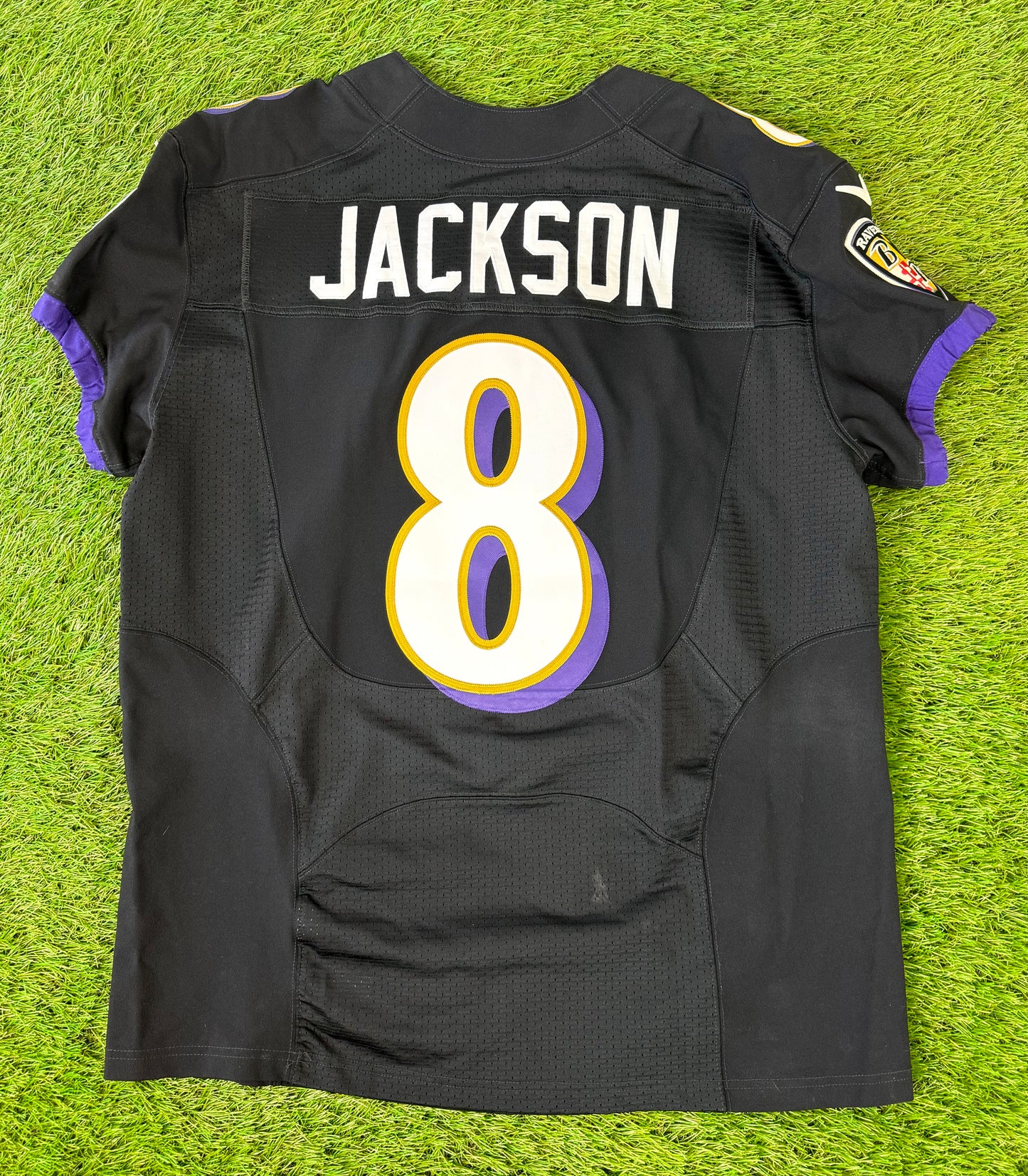 Baltimore Ravens 2020-2022 Lamar Jackson NFL Football Jersey (44/Large)