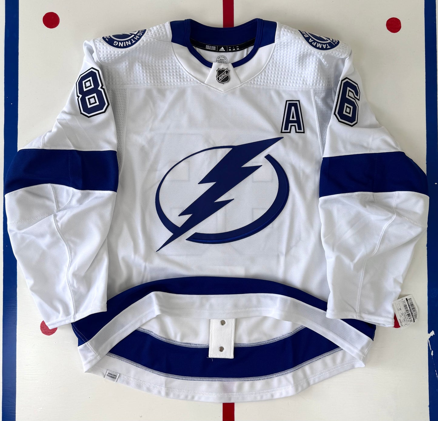 Tampa Bay Lightning Nikita Kucherov 2022-2024 NHL Hockey Jersey (56/XXL)