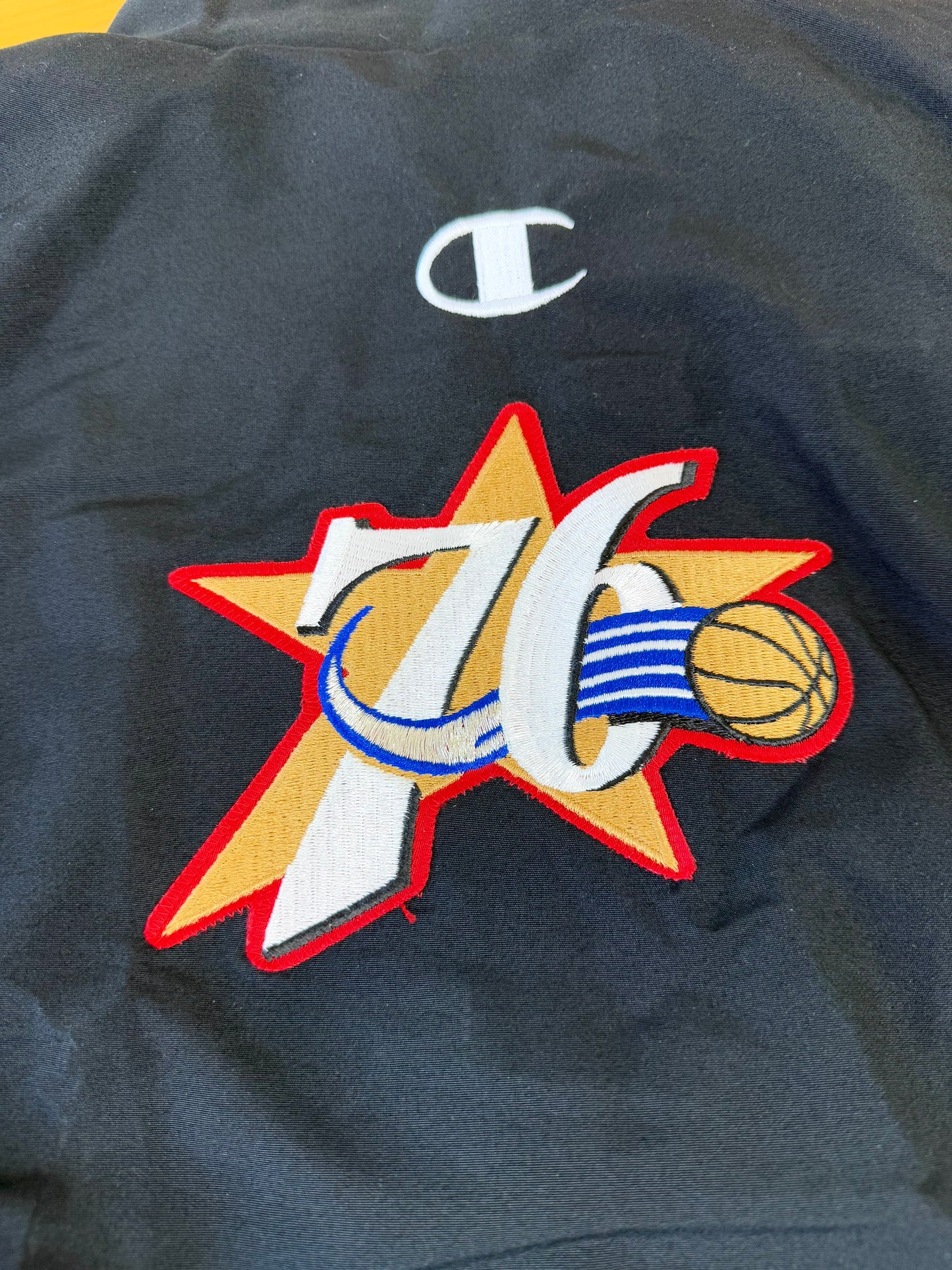 Philadelphia 76ers 1997-1998 Team Issued NBA Basketball Warm Up Jacket (44/Large)