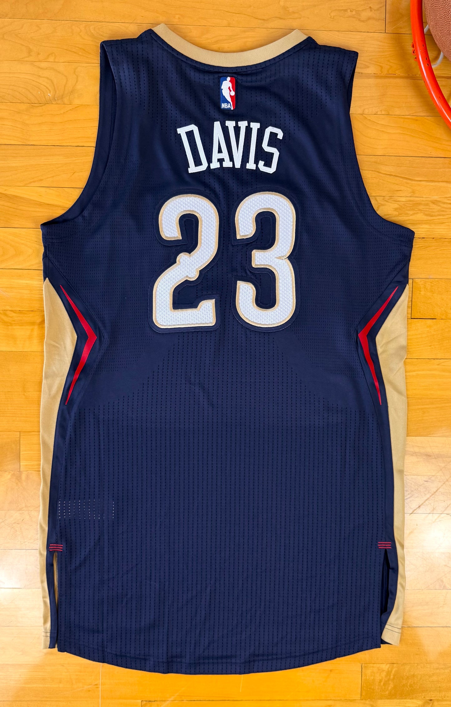 New Orleans Hornets Anthony Davis 2015-2016 NBA Basketball Jersey (Large)