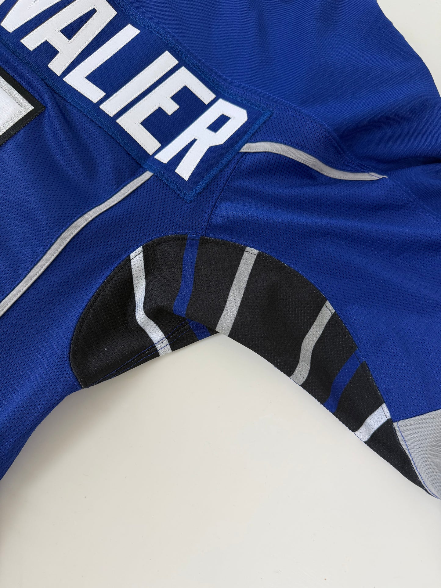 Tampa Bay Lightning Vincent Lecavalier 2008-2011 Alternate NHL Hockey Jersey (46/Small)