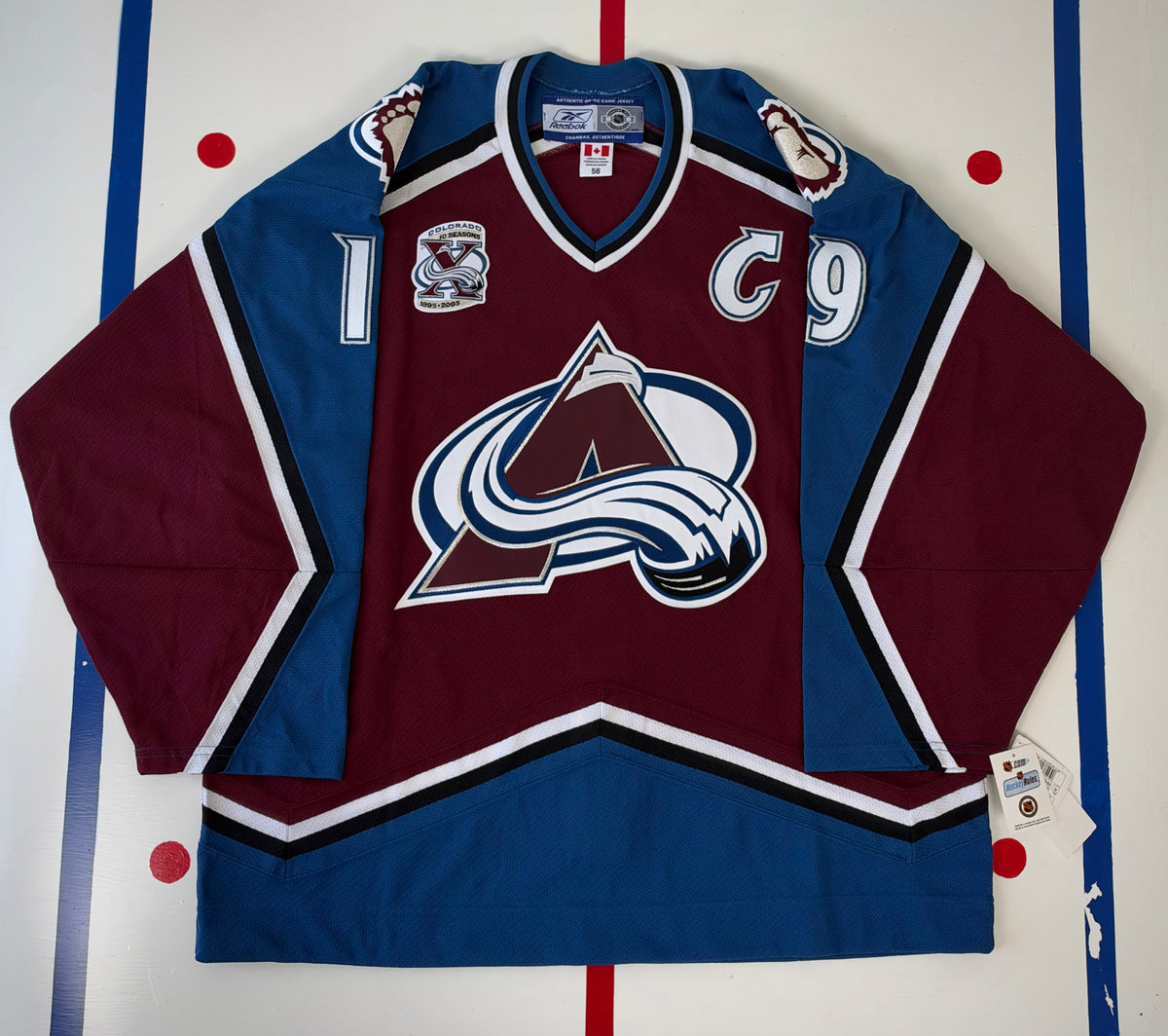Colorado Avalanche Joe Sakic 2005-2006 Signed NHL Hockey Jersey (56/XXL)