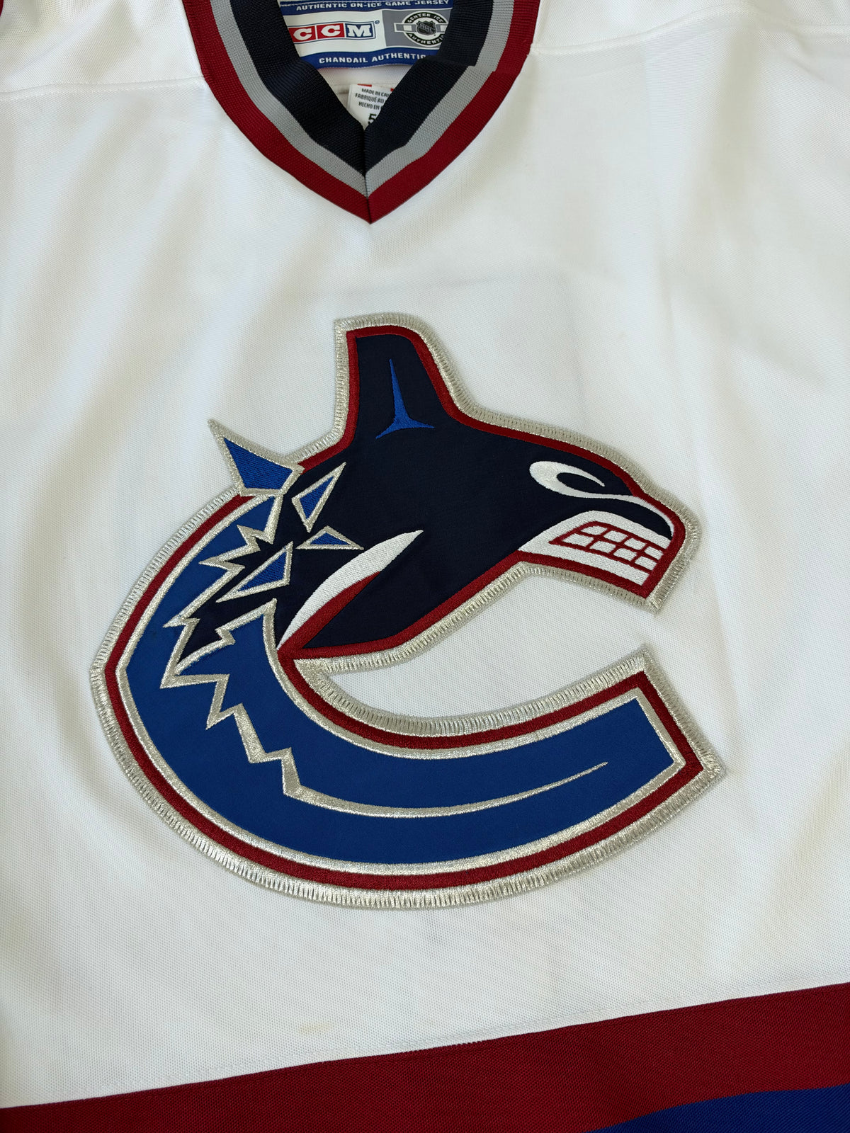 Vancouver Canucks Brendan Morrison 2001-2003 Autographed NHL Hockey Jersey (52/XL)