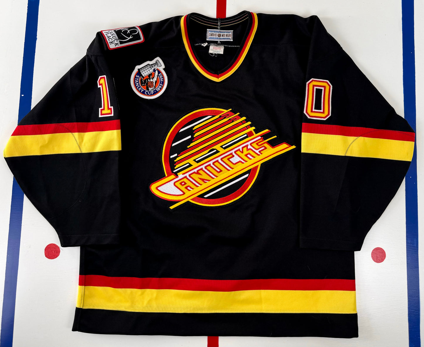 Vancouver Canucks 1992-1993 Pavel Bure NHL Hockey Jersey (48/Large)
