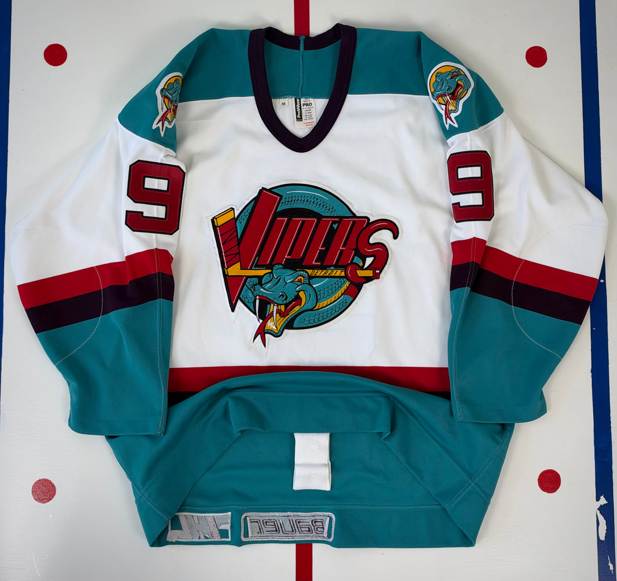 Detroit Vipers Gordie Howe 1997 IHL Hockey Jersey (48/Large)