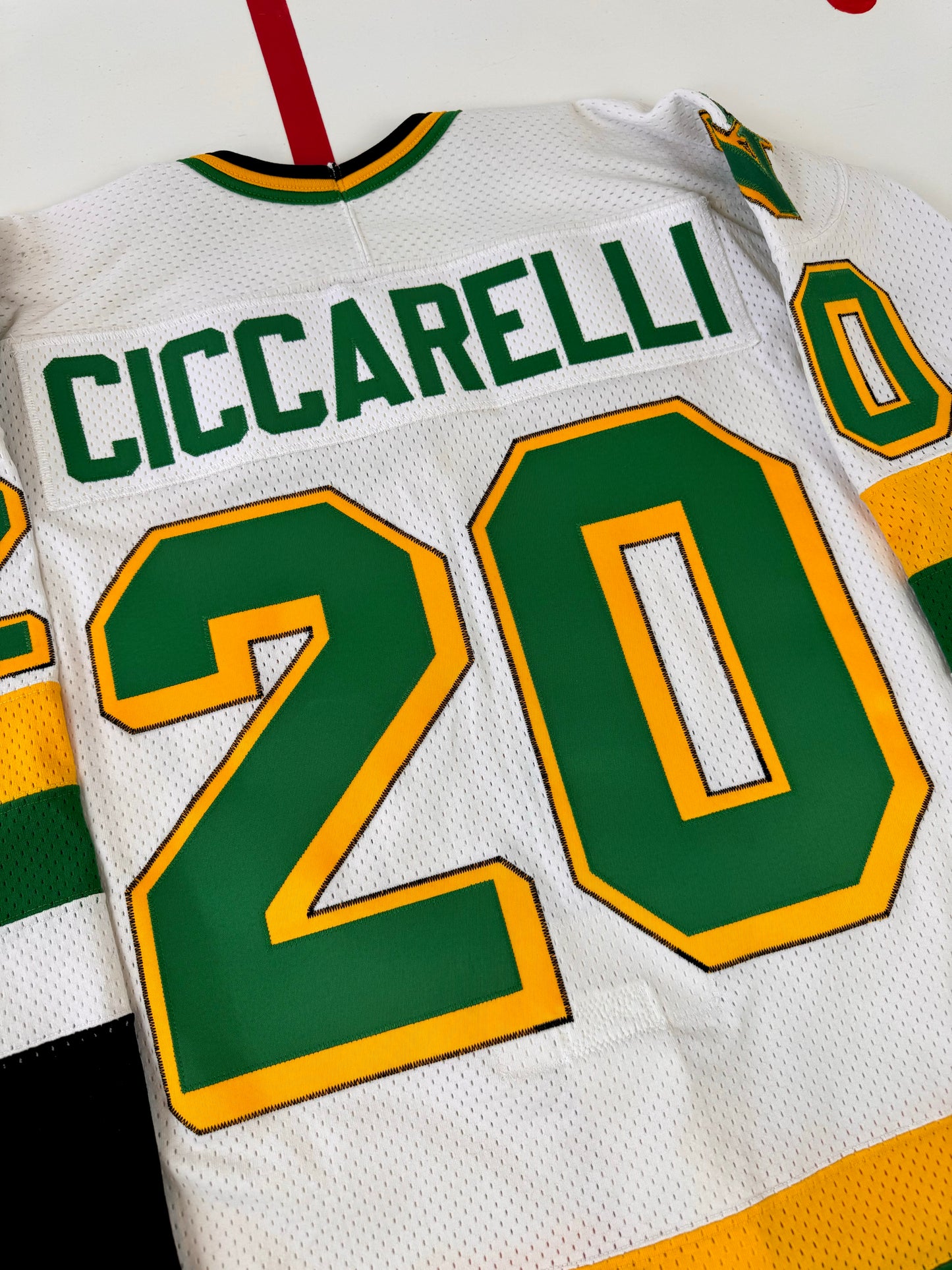 Minnesota North Stars 1986-1987 Dino Ciccarelli NHL Hockey Jersey (48/Large)