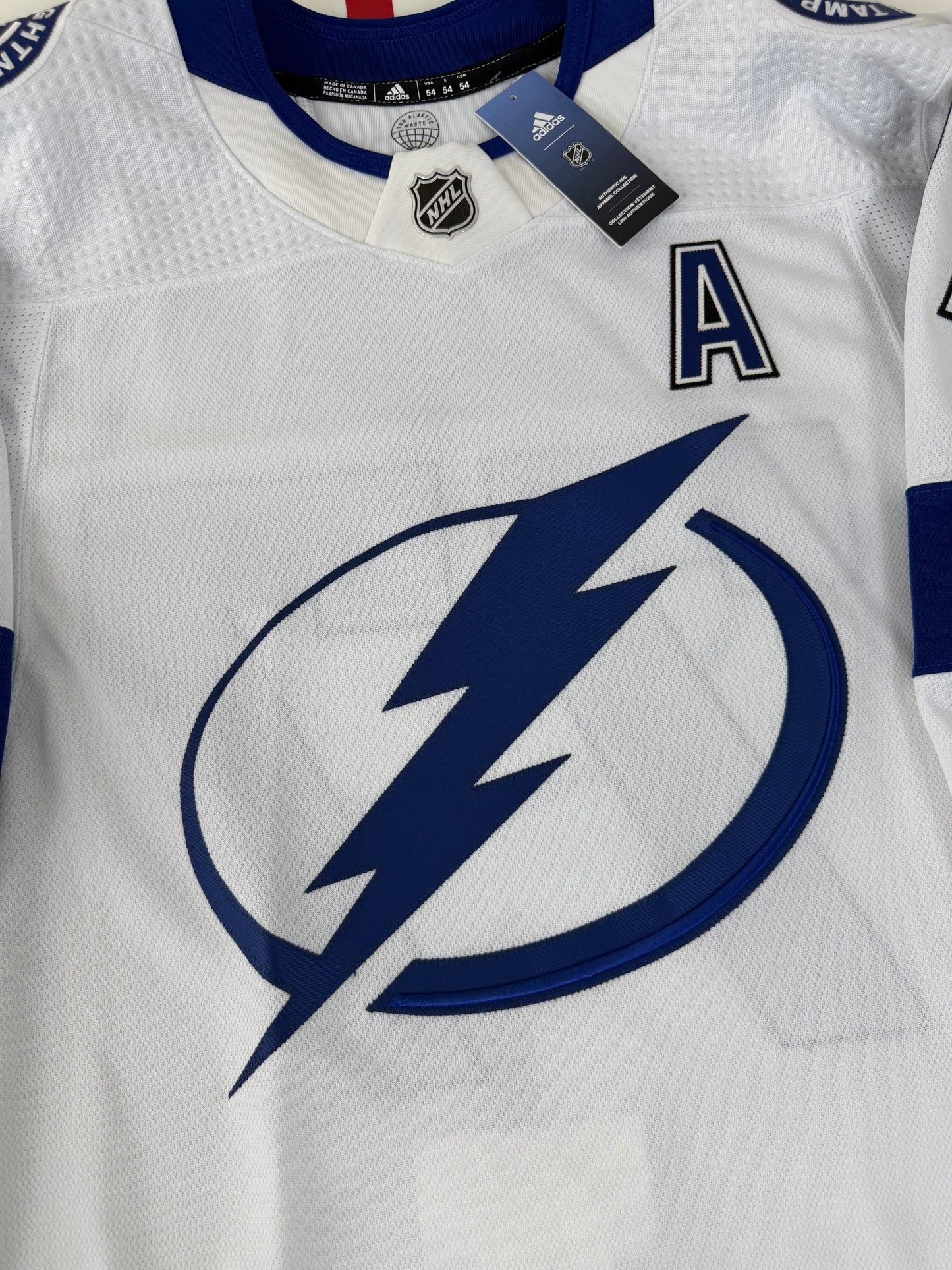 Tampa Bay Lightning Victor Hedman 2021-2024 NHL Hockey Jersey (54/XL)