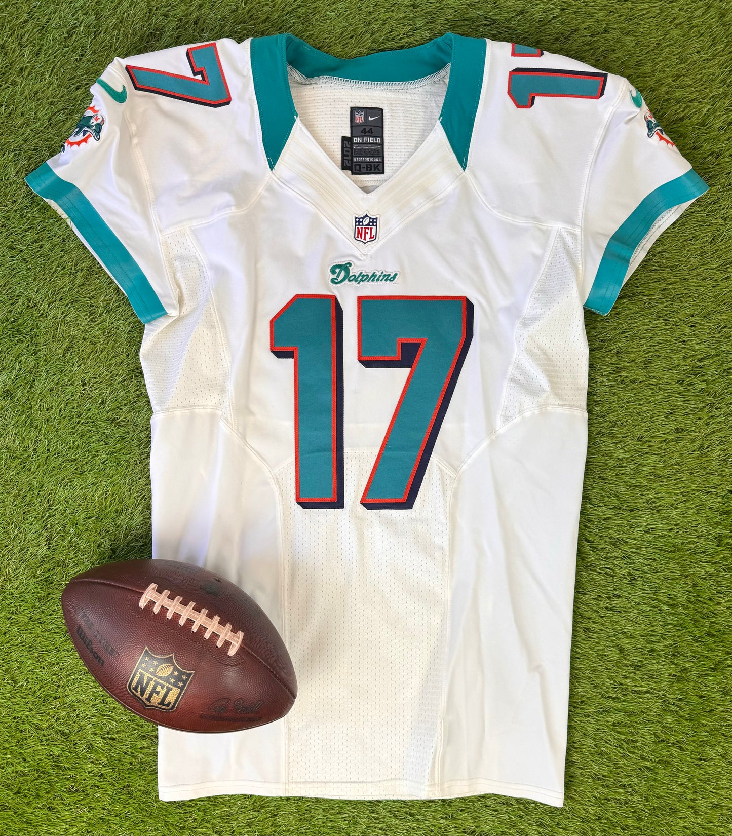 Miami Dolphins 2012 Ryan Tannehill Team Issued NFL Football Jersey (44/Large)