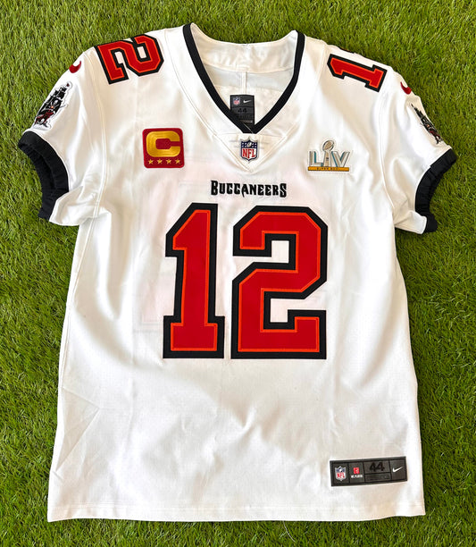 Tampa Bay Buccaneers Tom Brady 2021 Super Bowl LV NFL Football Jersey (44/Large)
