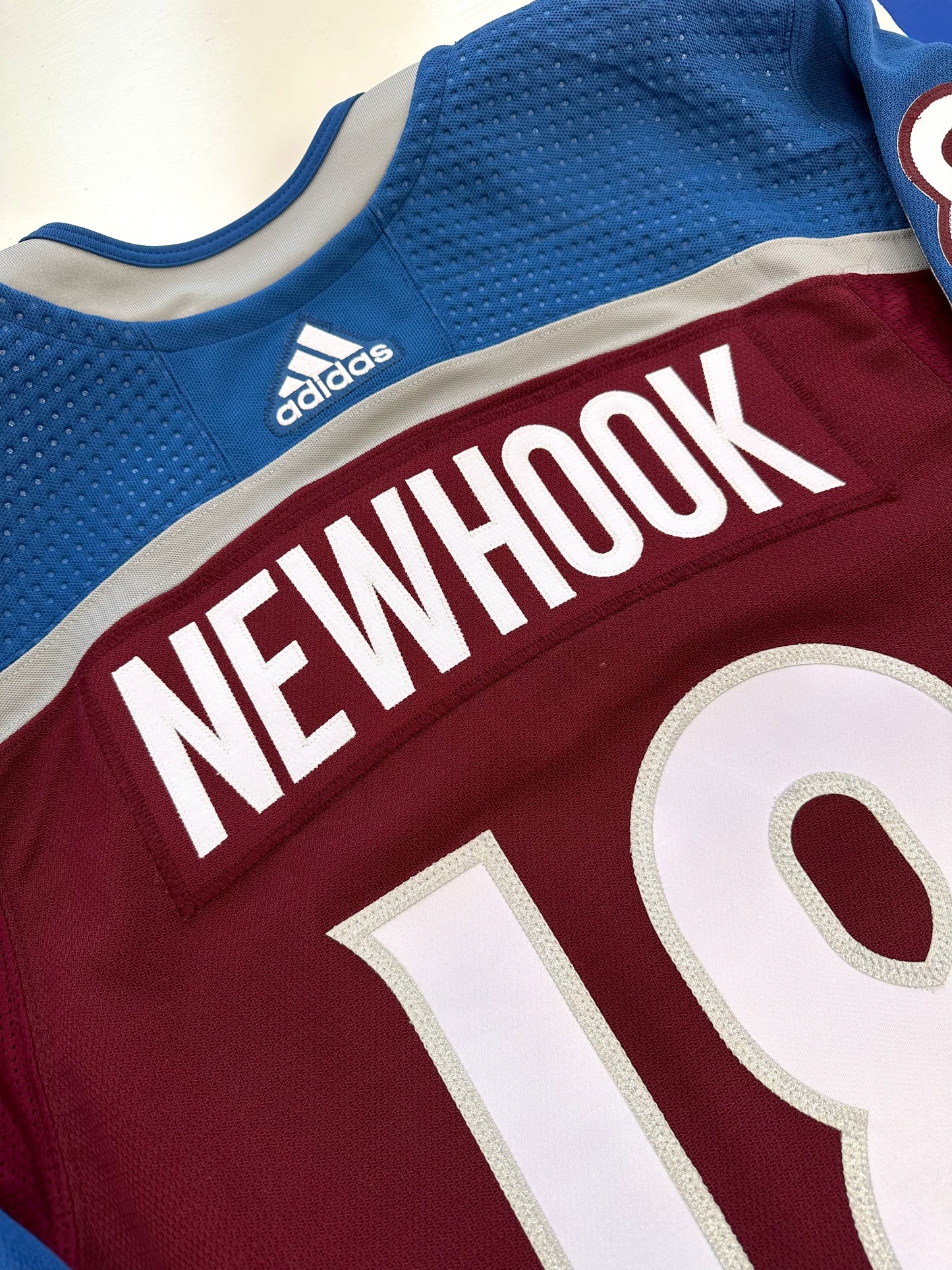 Colorado Avalanche 2021 Alex Newhook NHL Hockey Jersey (54/XL)