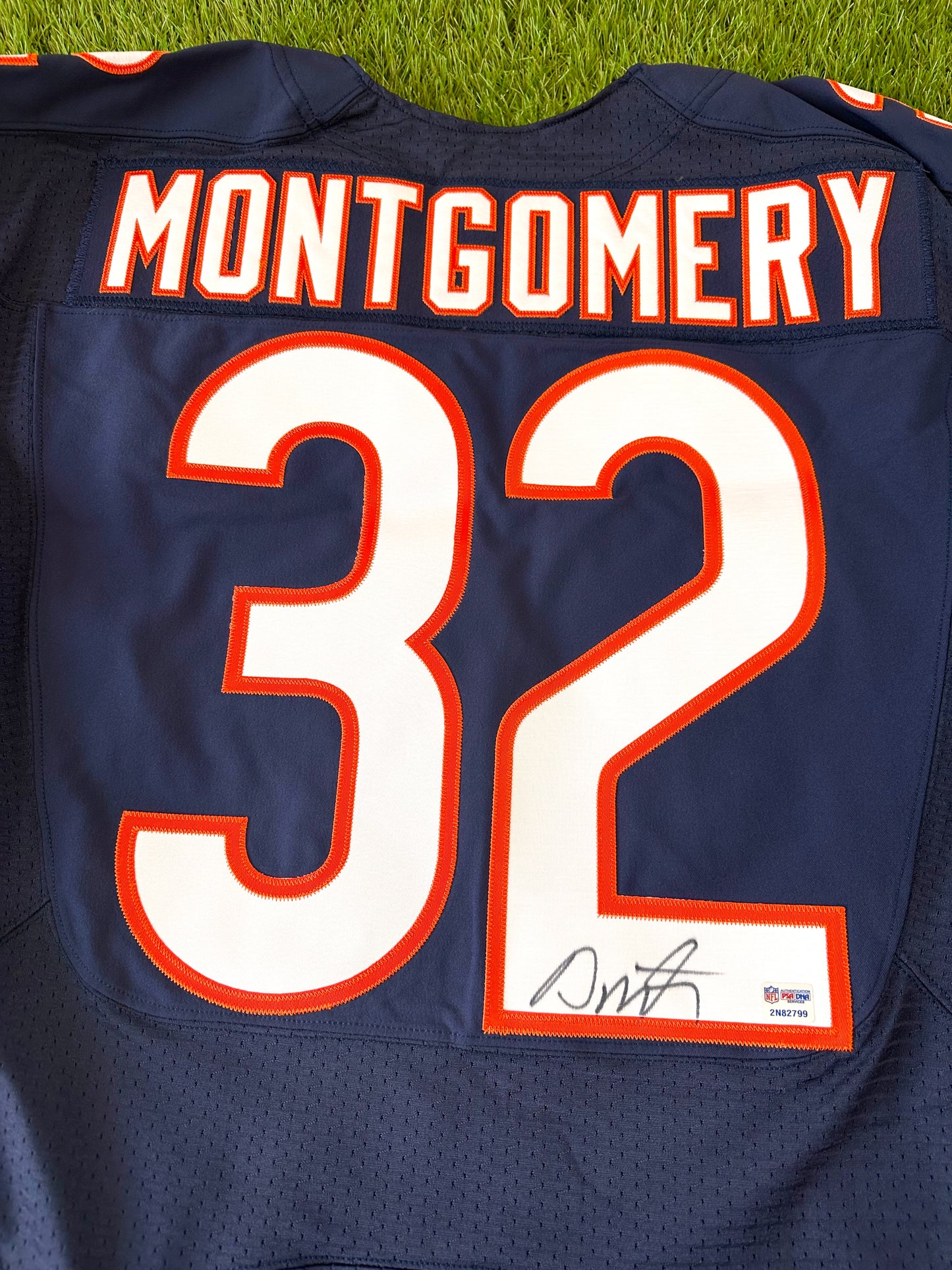 Chicago Bears David Montgomery Autographed Team Issued NFL Football Jersey (42/Large)