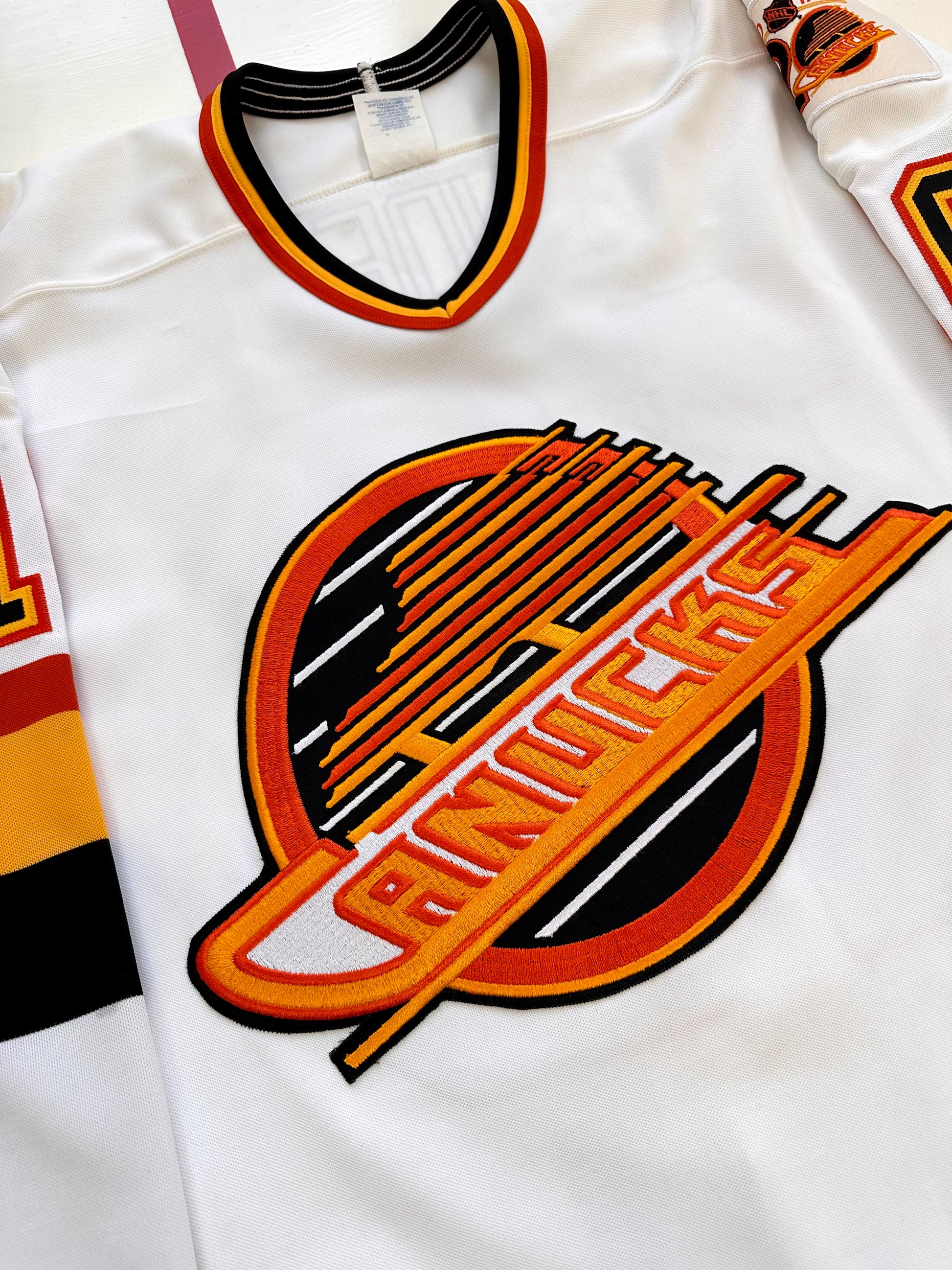 1994 top canucks jersey