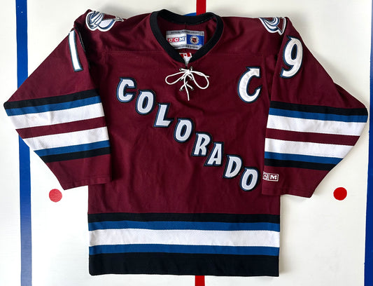 Colorado Avalanche 2001-2004 Joe Sakic Alternate NHL Hockey Jersey (Small)