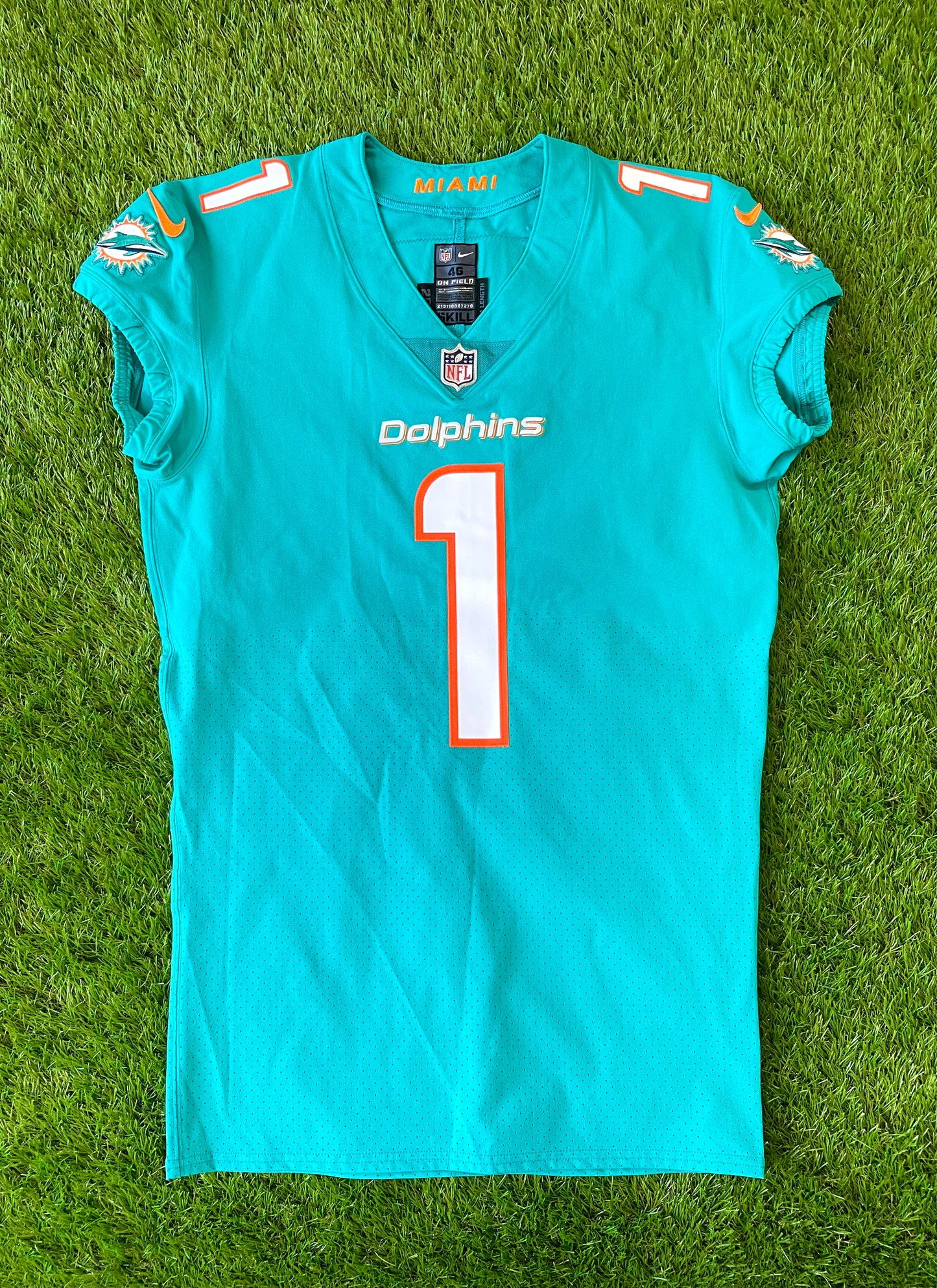 Miami Dolphins 2020-2022 Tua Tagovailoa NFL Football Jersey (46/Large)