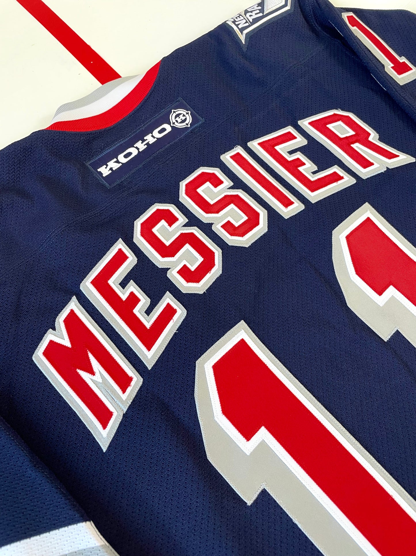 New York Rangers 2001-2004 Mark Messier “Lady Liberty” Hockey Jersey (48/Large)