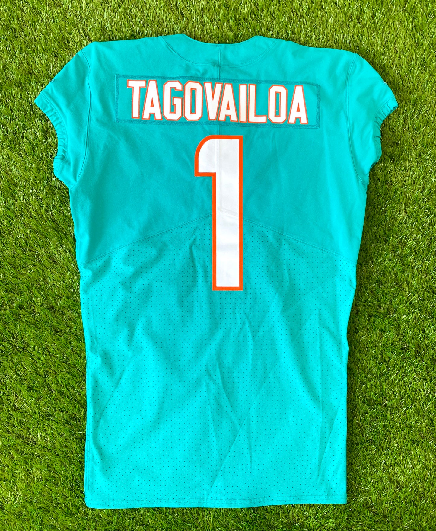 Miami Dolphins 2020-2022 Tua Tagovailoa NFL Football Jersey (46/Large)