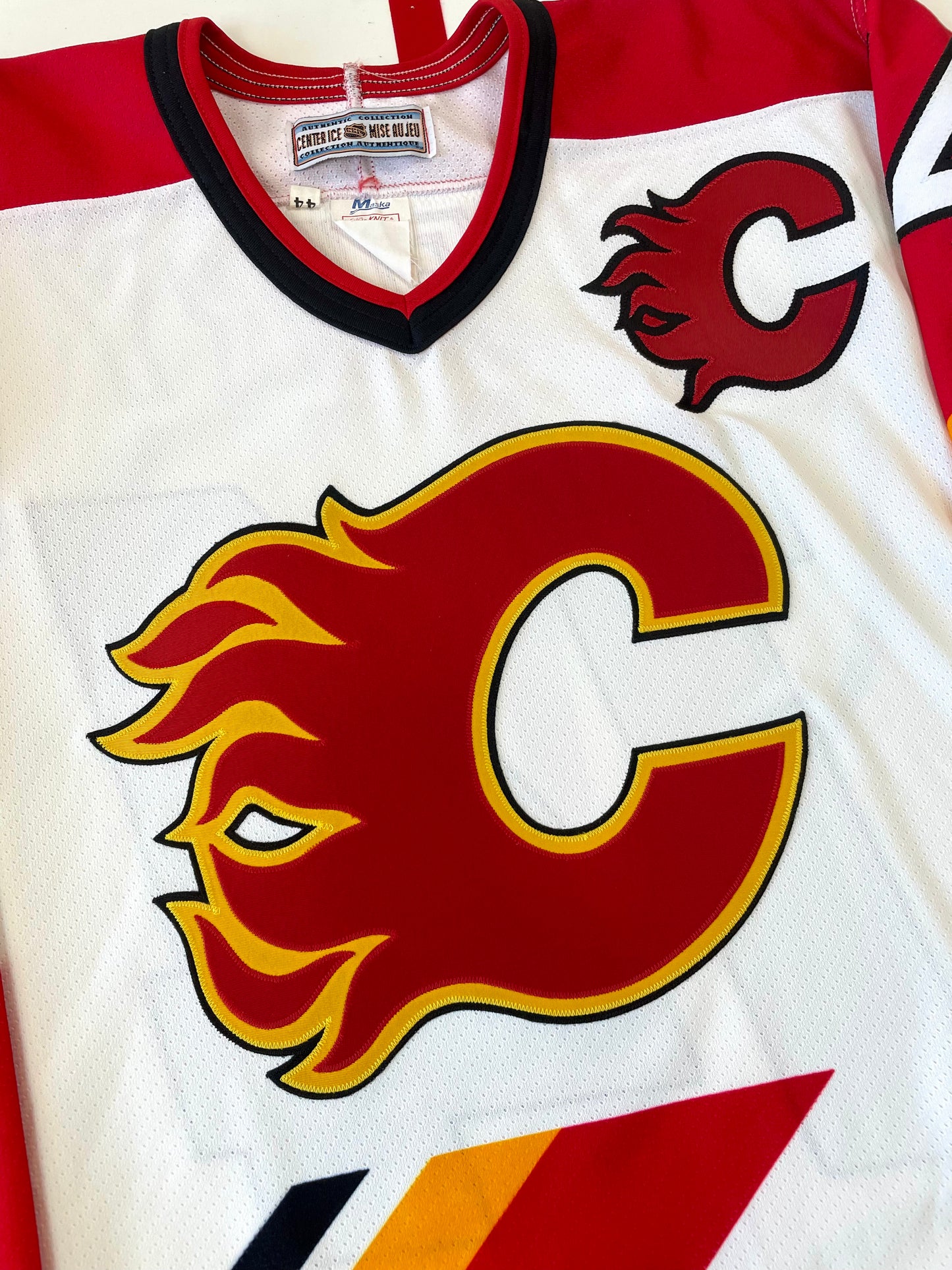 Calgary Flames 1996-1997 Theoren Fleury NHL Hockey Jersey (44/Medium)