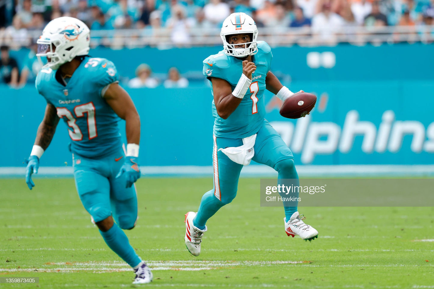 Miami Dolphins 2020-2022 Tua Tagovailoa NFL Football Jersey (46/Large)