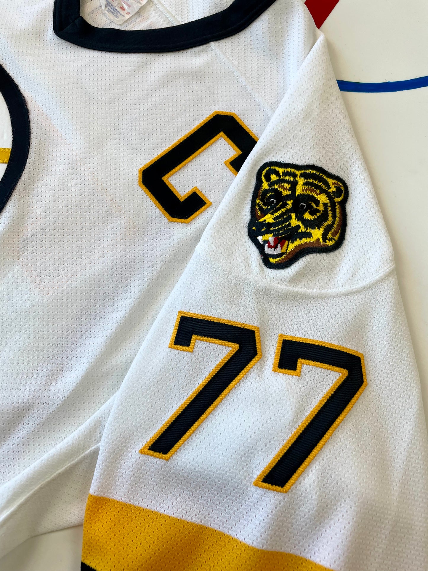 Boston Bruins 1988-1990 Ray Bourque NHL Hockey Jersey (44/Medium)