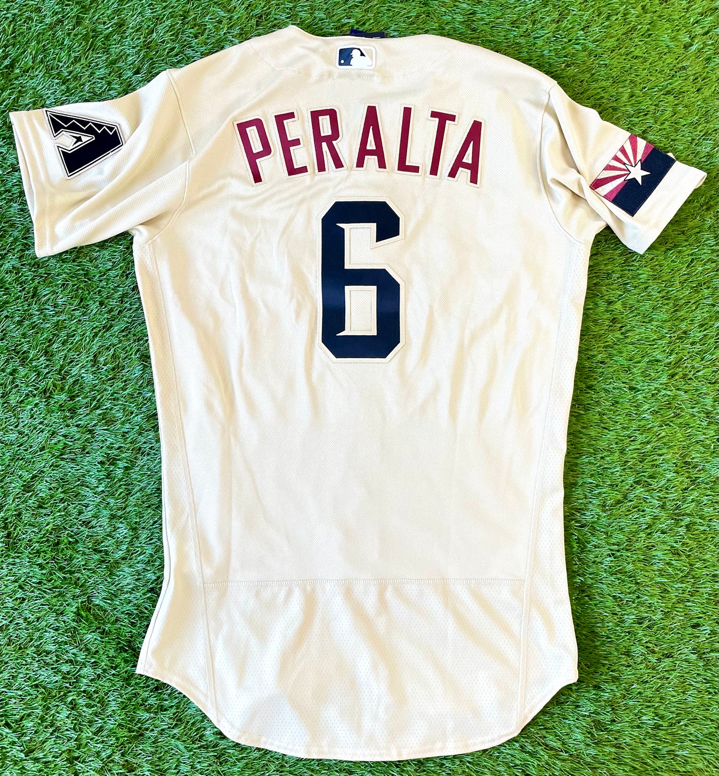 Arizona Diamondbacks David Peralta 2021-2022 City Connect “Serpientes” MLB Baseball Jersey (40/Medium)